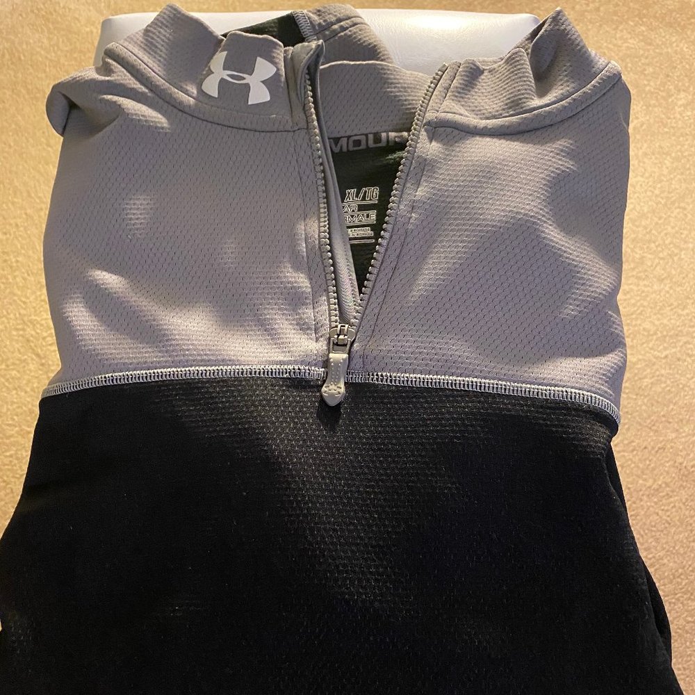 Under Armour 1/4 Zip with Cold Gear Technology